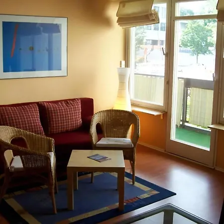 Stylische Mit Suedbalkon In Messenaehe * Berlin