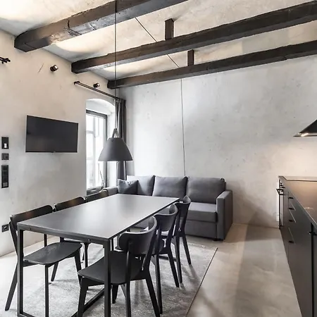 Apartment Coolest In Berlin, Easy Check-in, Close To Center, Black & White Maisonette #6 Berlin