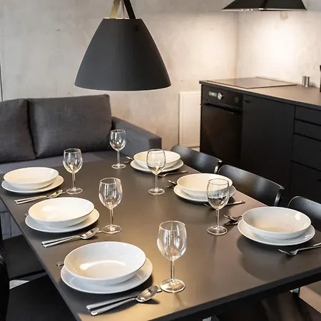 Coolest In Berlin, Easy Check-in, Close To Center, Black & White Maisonette #6 Apartment *
