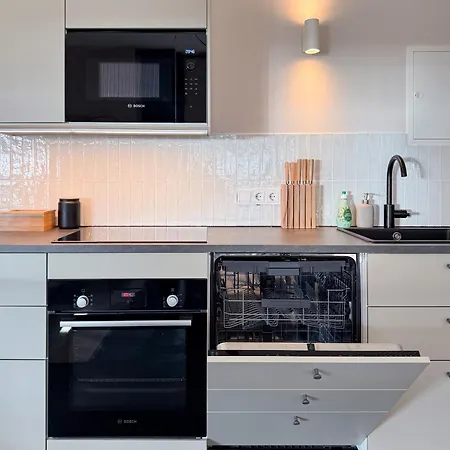 Schoenhaus Prenzlauer Berg - Grosszuegiges Design-apartment * Berlin