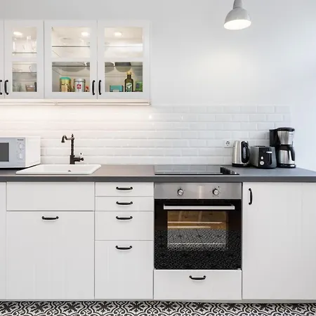 Appartamento Thezion, Lovely 1 Bedroom Up To 3 *