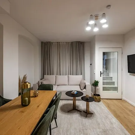 Spacious In Mitte- Feel The Citycenter Apartamento Berlín
