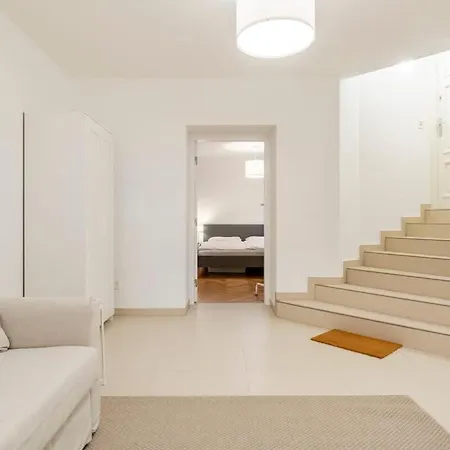 Mitte I 2 Doule Beds I Fast Wifi Apartment