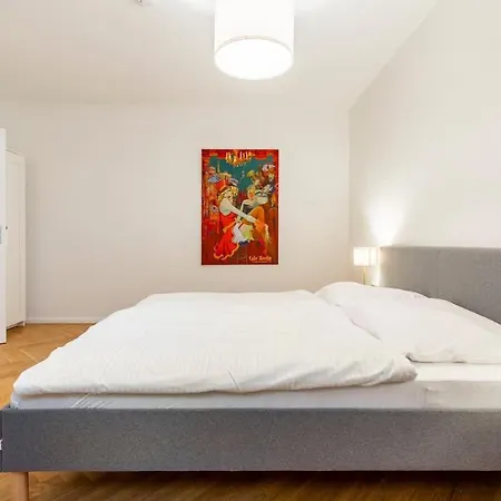 Mitte I 2 Doule Beds I Fast Wifi Apartment *