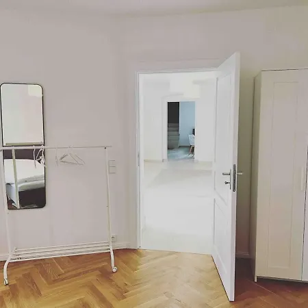 Mitte I 2 Doule Beds I Fast Wifi Apartment
