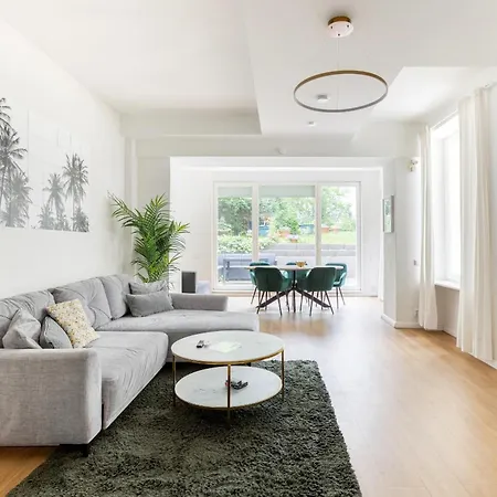 Global Living - Design I I Beamer I Kitchen I Terrace I * Βερολίνο