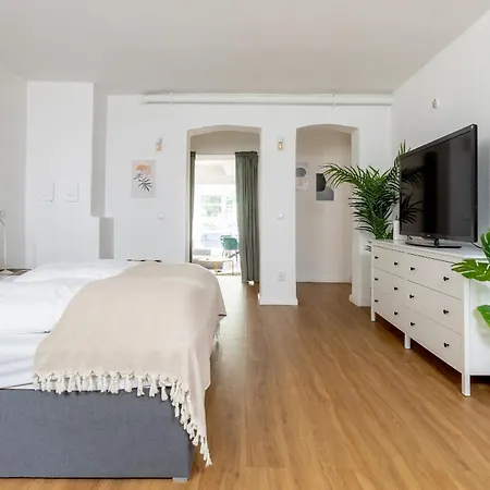Global Living - Design I I Beamer I Kitchen I Terrace I * Βερολίνο