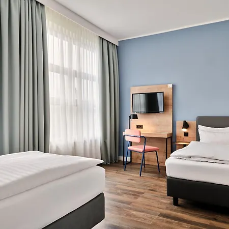 Garner - Schoeneberg By Ihg Hotel