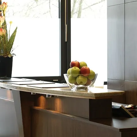 Hotel Nh City Ost 4*