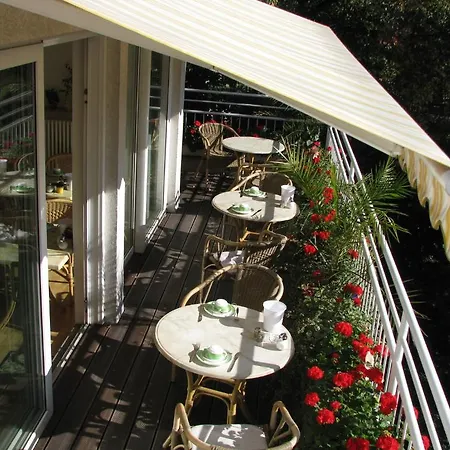 Pensjonat Haus Bismarck 2*