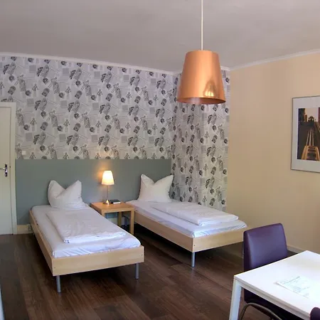Apartcity Serviced Apartment *