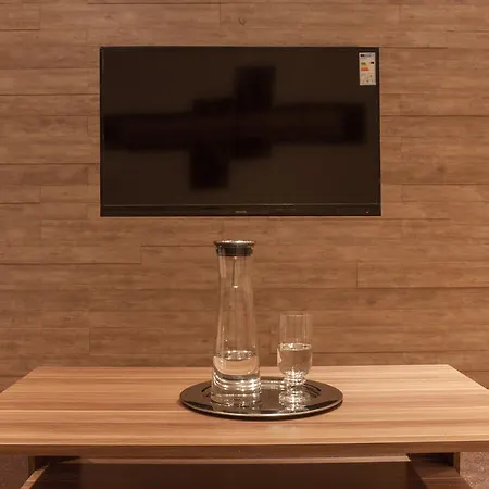 Apartment Near Checkpoint Charlie Berlin