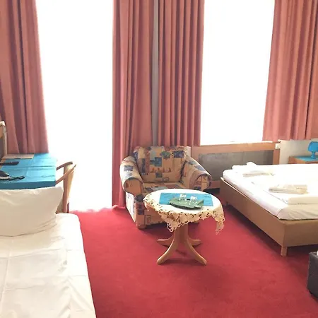 Hotel Delta 2*