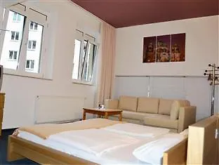 Midi Parkhotel Mitte Penzion 3*