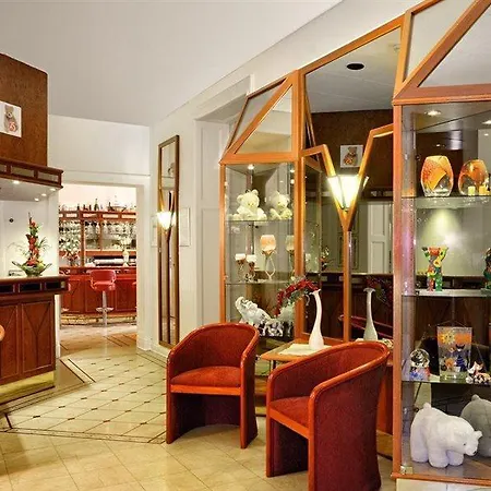 Otel Schoeneberg 3*