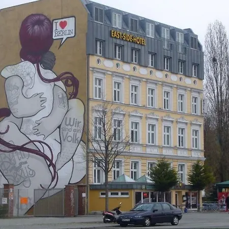 East Side Szálloda 3*