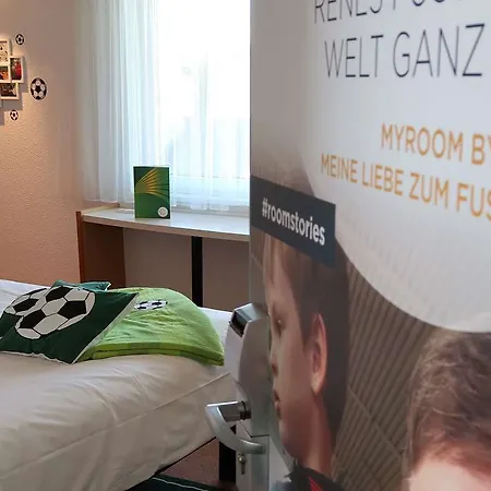 City-west Hotell 2*