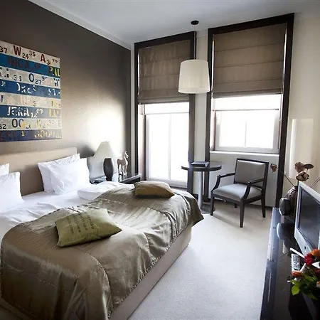 Quentin Design Otel