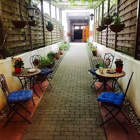 Tempelhof Alojamento de Acomodação e Pequeno-almoço 2*