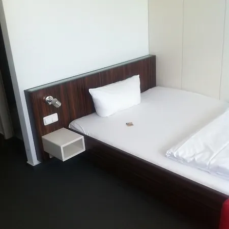 Schmoeckwitz Hotel 3*