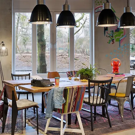 Moxy Humboldthain Park Hotel 4*
