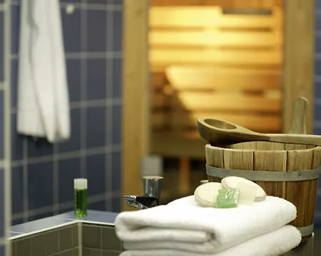 Hotel Nh City Ost 4*