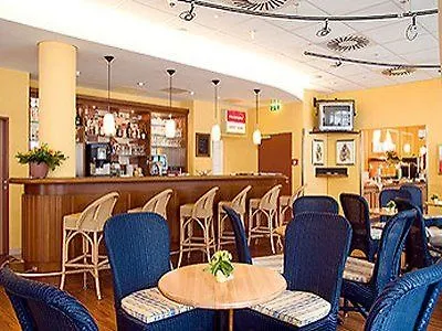 Hotell City-west 2*