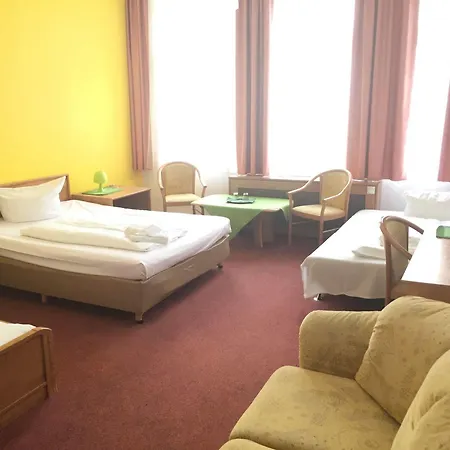 Hotel Delta 2*