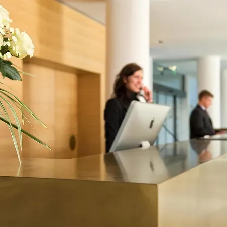 Wyndham Excelsior Hotel 4*