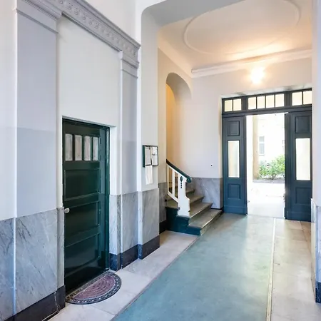 The Duesseldorfer, 1 Bedroom 1 Living Up To 4 People Apartment Berlin
