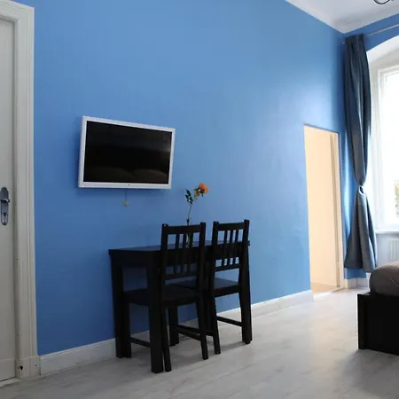 Apartment Blue Studio