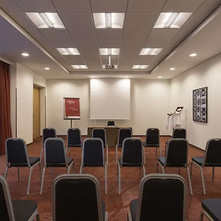 Aparthotel Adina Mitte