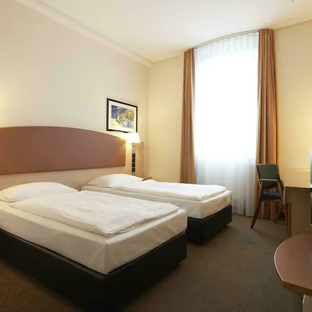 Intercityhotel Ostbahnhof Hotell 3*