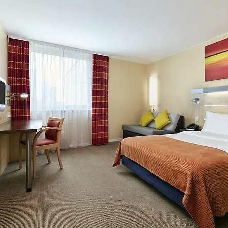 Express Centre West Hotel 3*