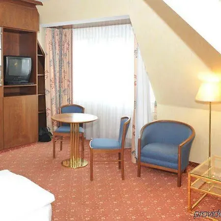 Hotel Living Mitte 4*