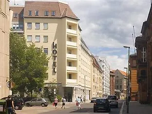 Szálloda Dietrich-bonhoeffer-hotel Mitte 3*