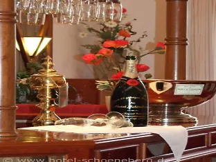 Schoeneberg Otel 3*