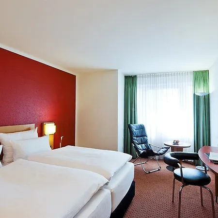 Nh City Ost Hotel 4*
