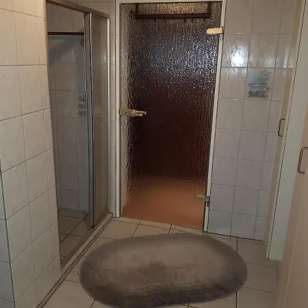 4 Sterne Souterrain Alt-mariendorf Appartement