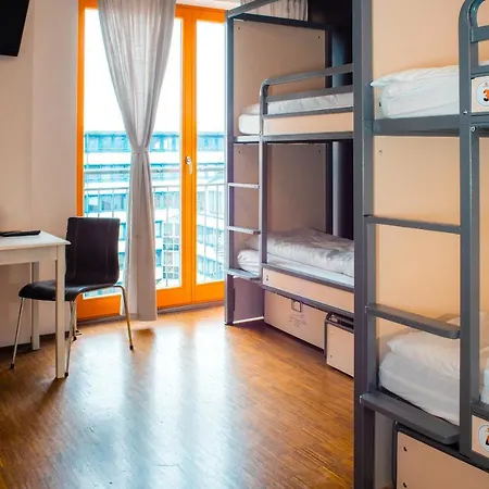 St Christopher's Mitte Apartment