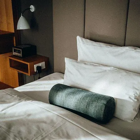 Hotel June Six West 3*