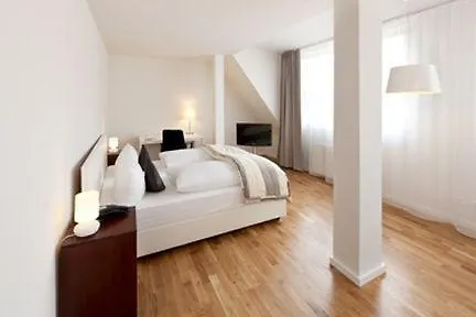 מלון Berlin-mitte 3*