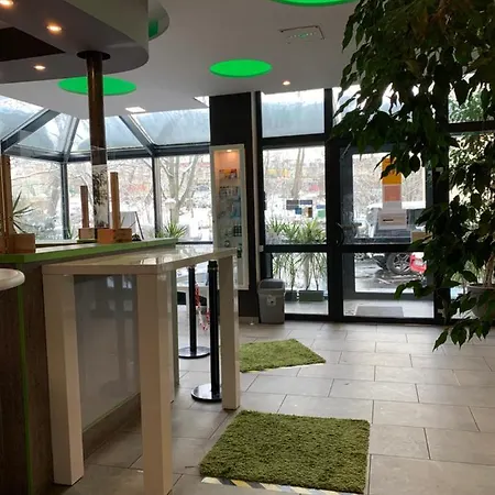 Отель Landmark Am Kracauerplatz Берлин