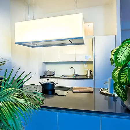 Family-friendly Waterfront Loft, 3 Bedrooms, 130 M2 Apartment Berlin