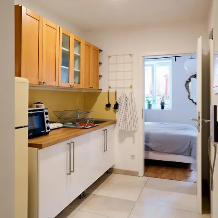 Apartment Beautiful Park For 4 Guests