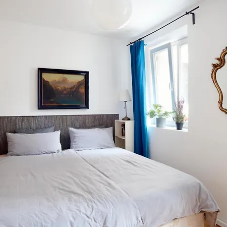 Apartment Beautiful Park For 4 Guests