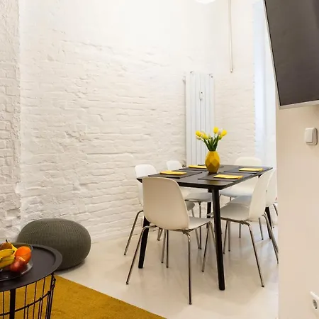 Apartment Neukolln Industrial Style 2 Bathrms 3 Bedrms +a/c