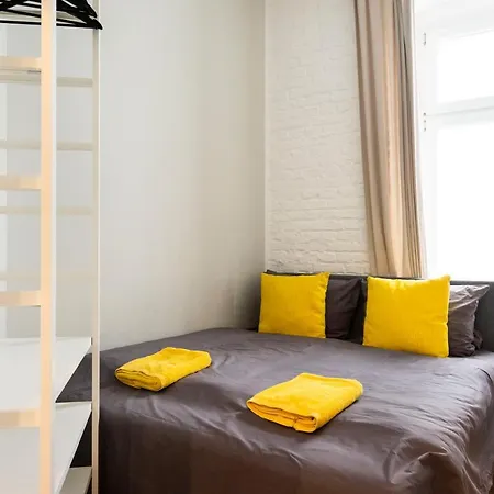 Neukolln Industrial Style 2 Bathrms 3 Bedrms +a/c Apartment Berlin