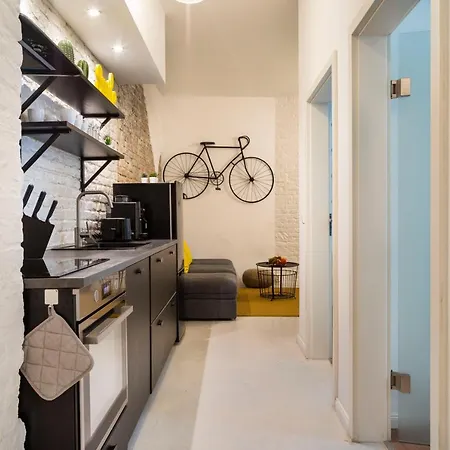 Apartment Neukolln Industrial Style 2 Bathrms 3 Bedrms +a/c