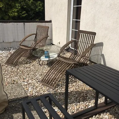 Apartment Neu Dz In Mahlsdorf Mit Terrasse -kostenloser Rucktritt Moglich-